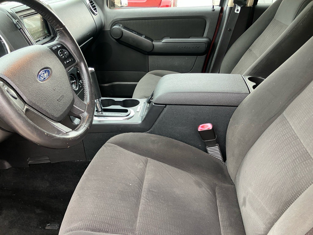 2010 Ford Explorer Image 17