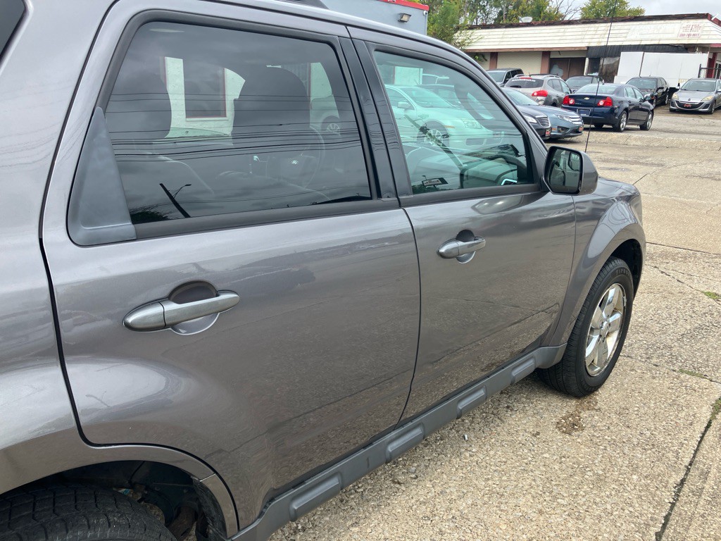 2011 Ford Escape Image 9