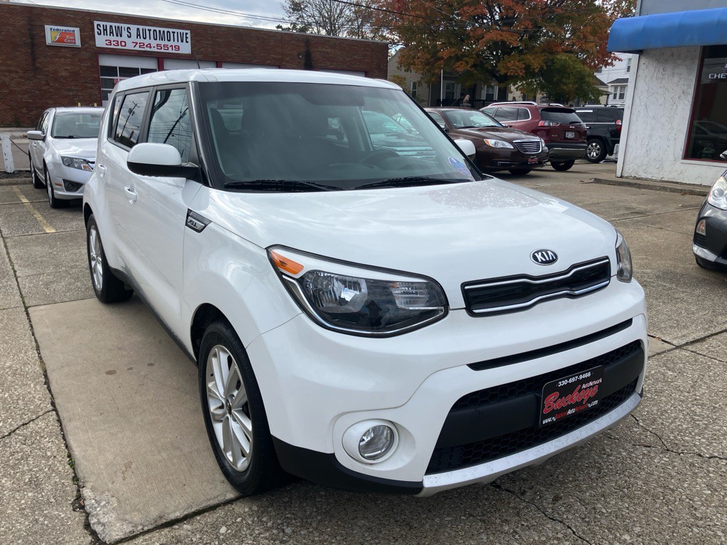 2017 Kia Soul Image 1