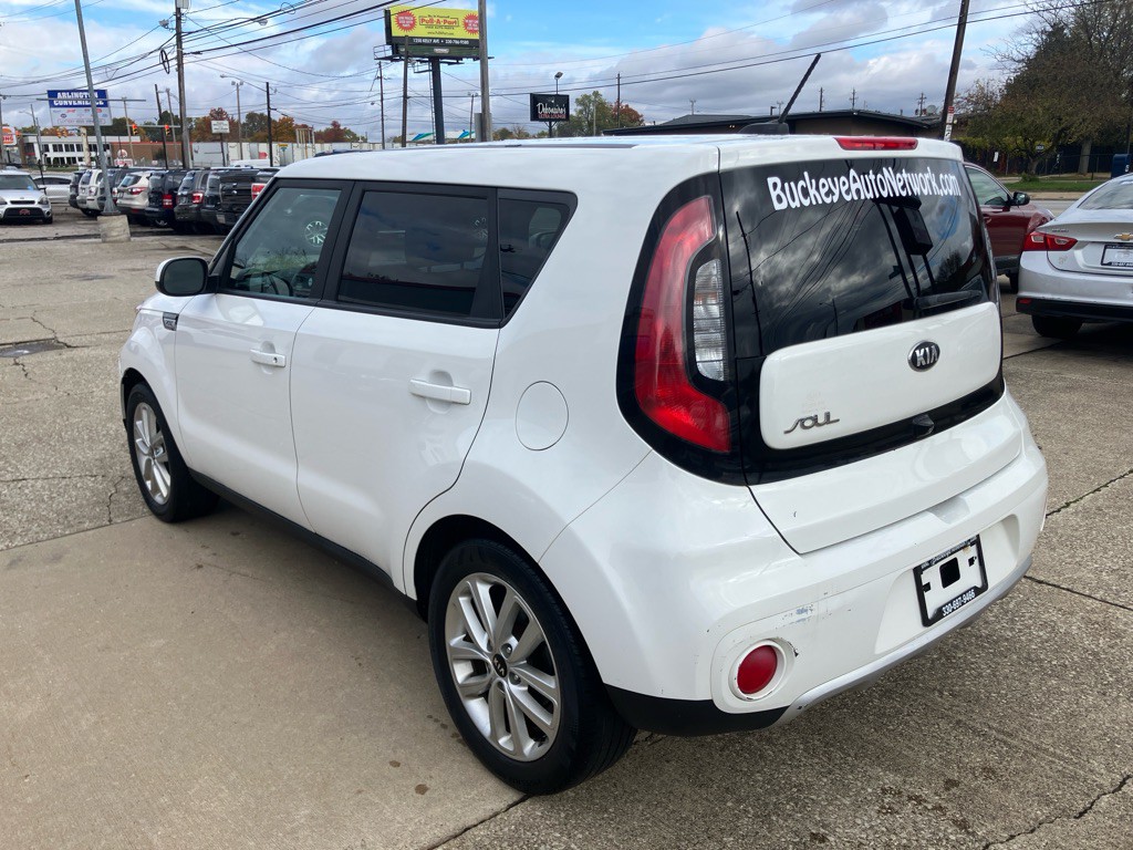 2017 Kia Soul Image 6