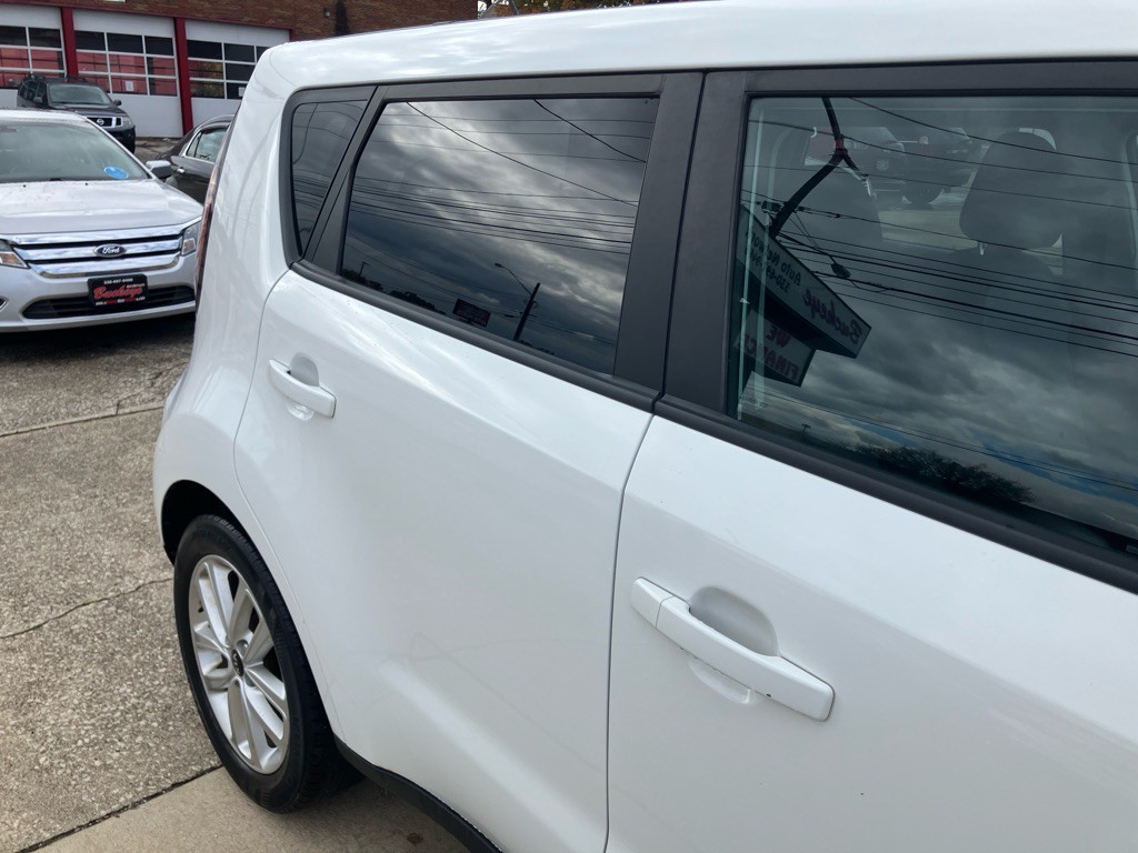 2017 Kia Soul Image 10