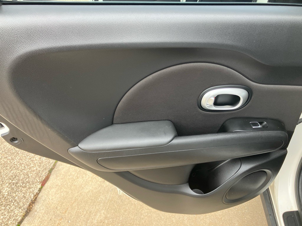 2017 Kia Soul Image 18