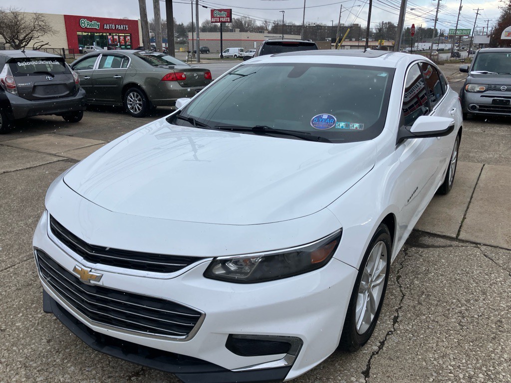 2016 Chevrolet Malibu Image 3