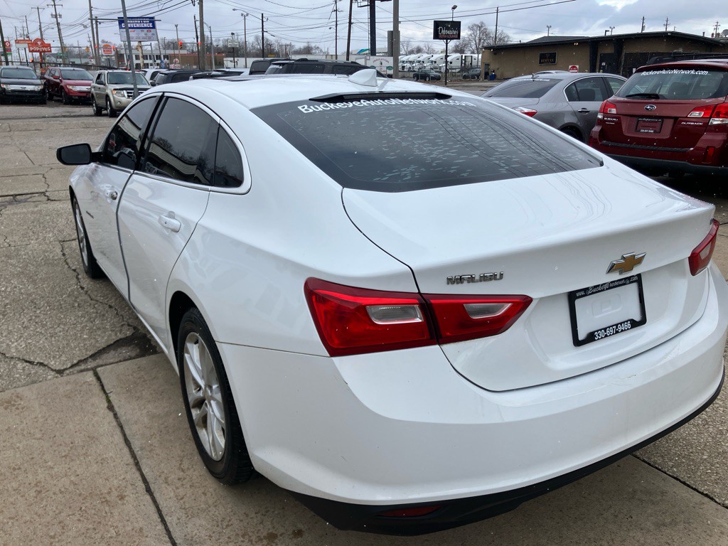 2016 Chevrolet Malibu Image 6
