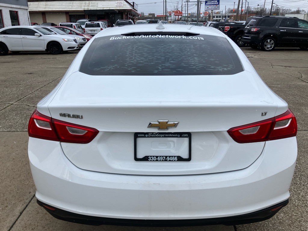 2016 Chevrolet Malibu Image 7