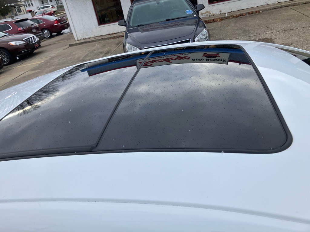 2016 Chevrolet Malibu Image 11