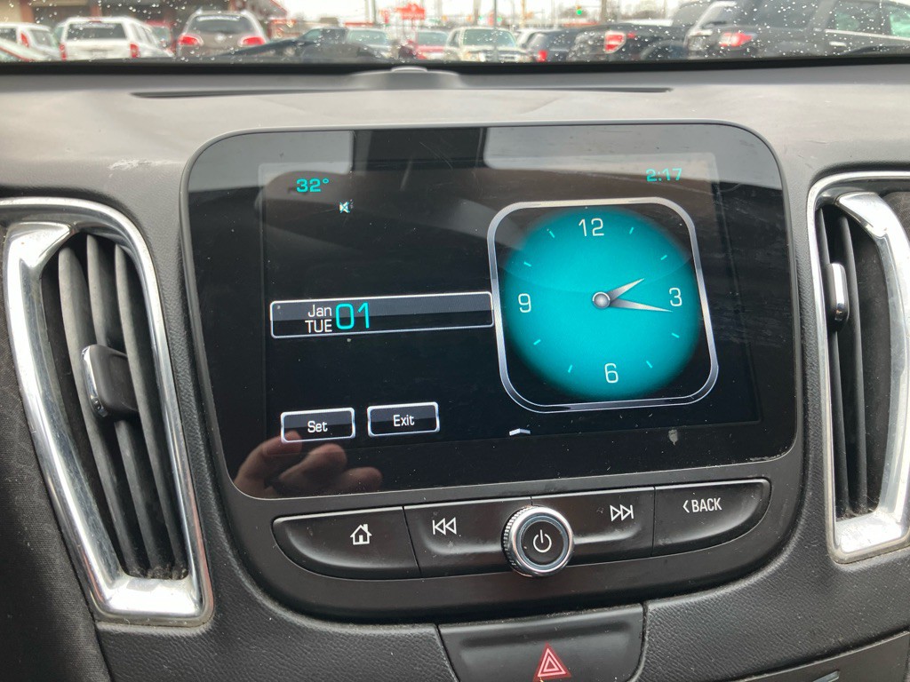 2016 Chevrolet Malibu Image 15