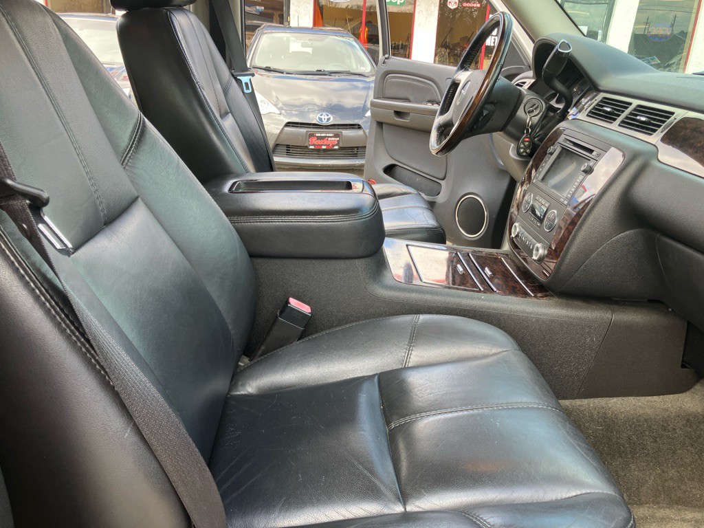 2007 GMC Yukon Image 27