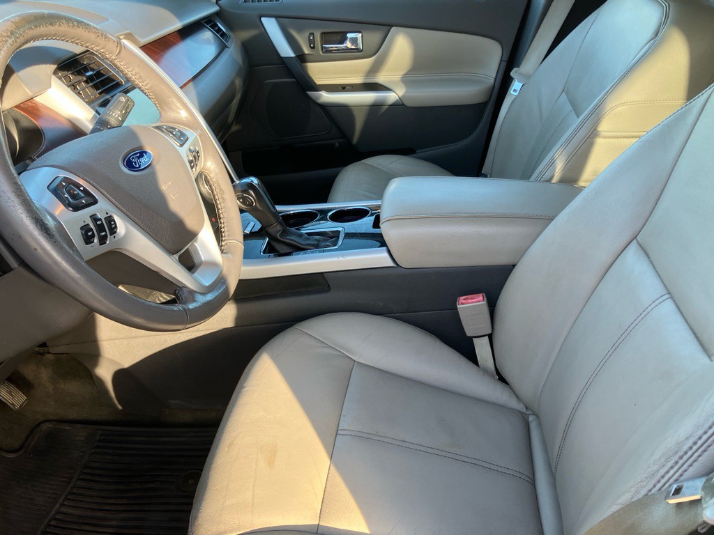 2014 Ford Edge Image 17