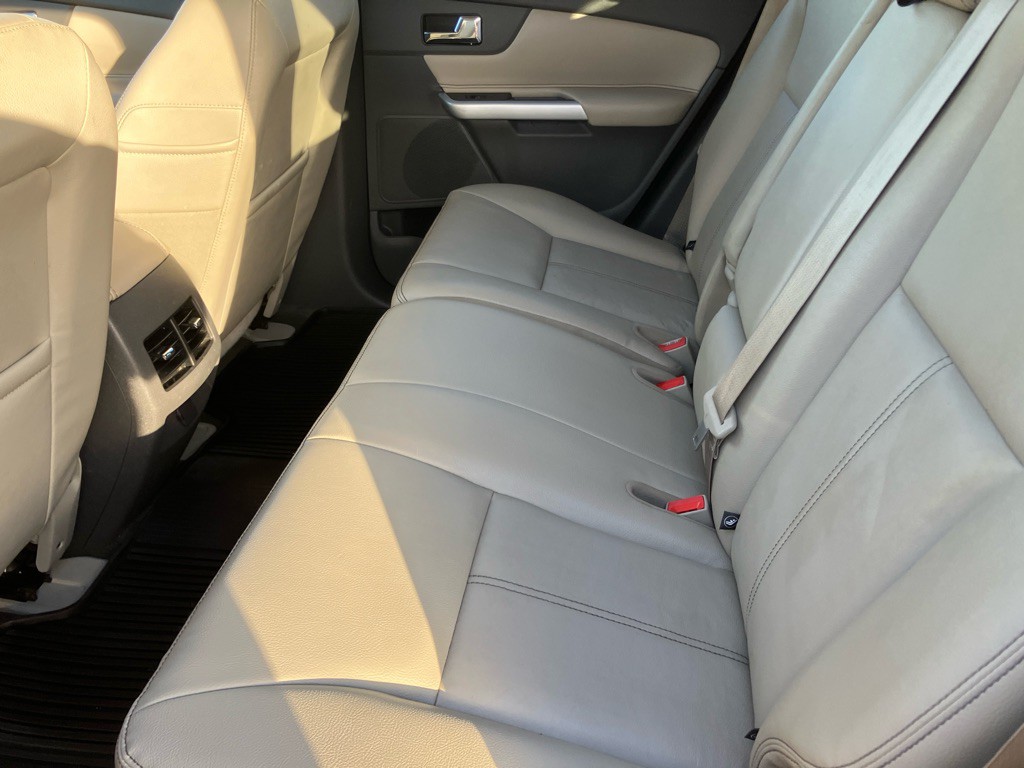 2014 Ford Edge Image 19
