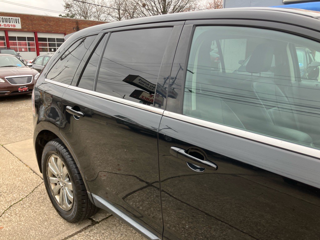 2010 Ford Edge Image 10