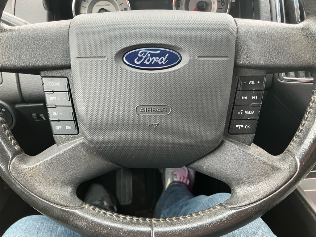 2010 Ford Edge Image 13