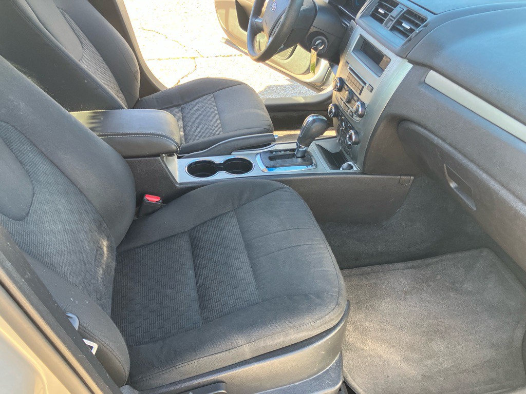 2011 Ford Fusion Image 23