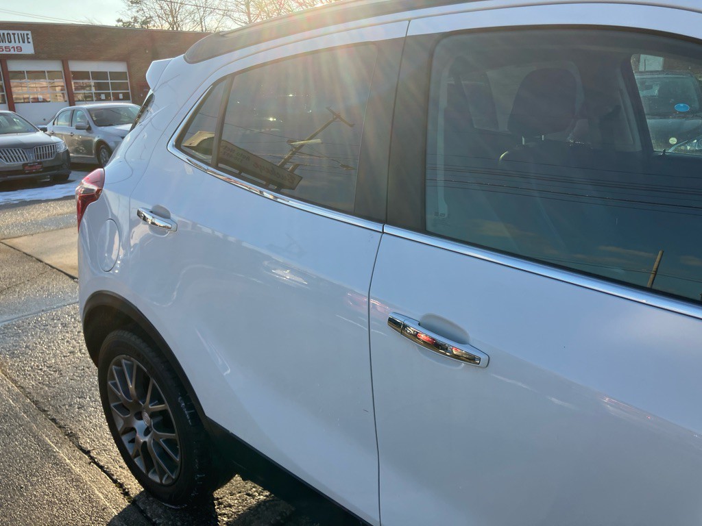 2017 Buick Enclave Image 10