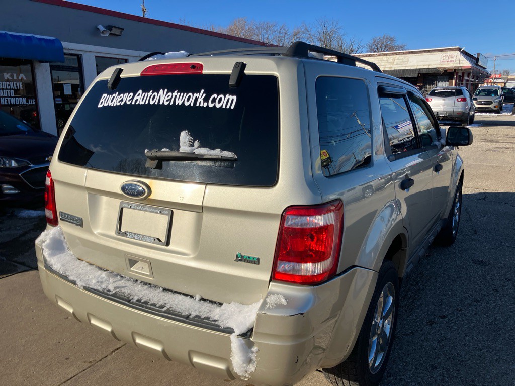 2010 Ford Escape Image 8