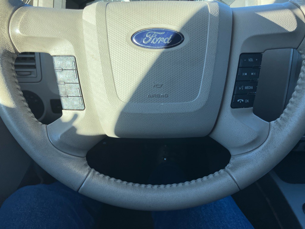 2010 Ford Escape Image 14