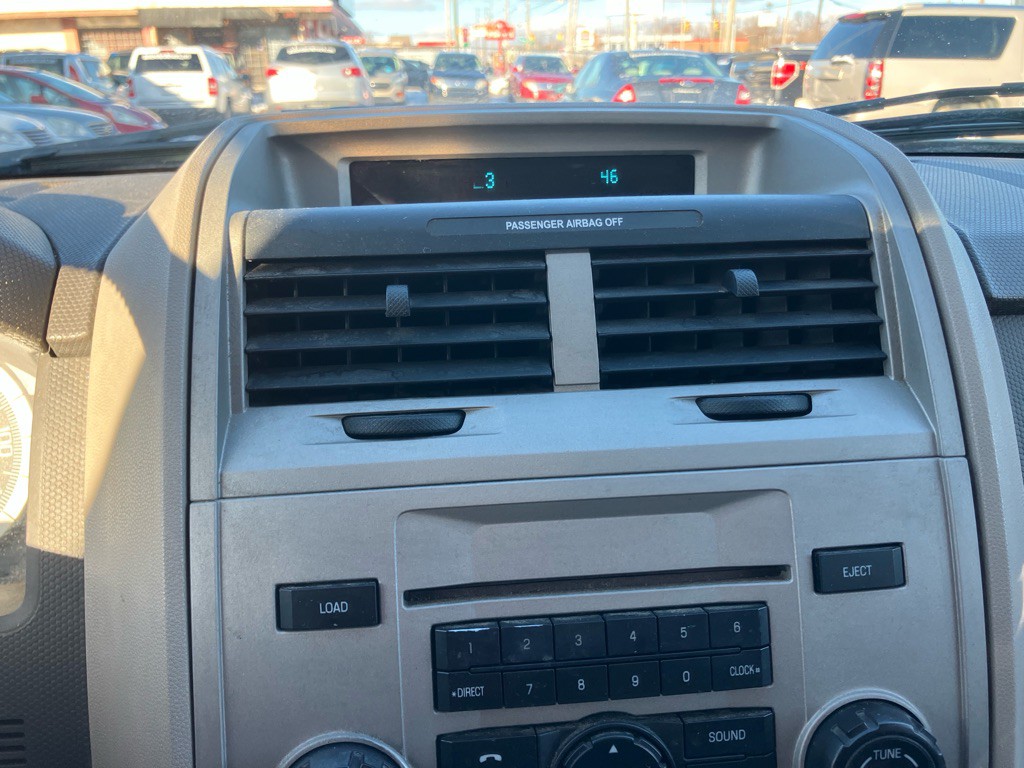 2010 Ford Escape Image 15