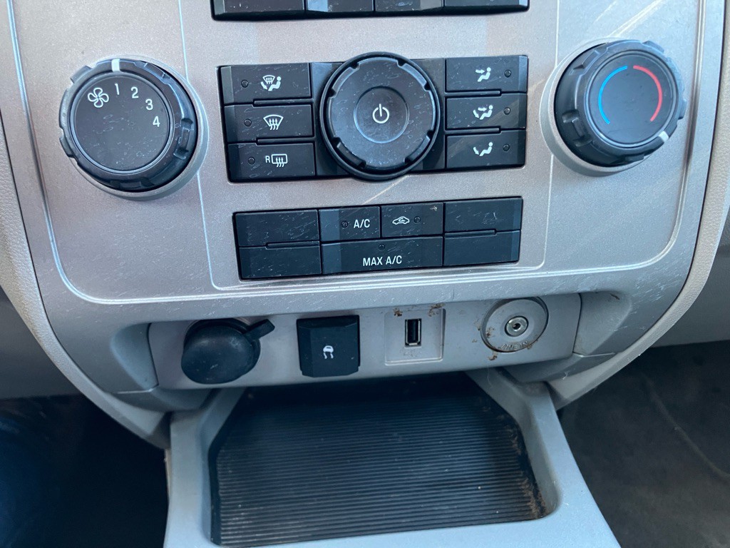 2010 Ford Escape Image 16