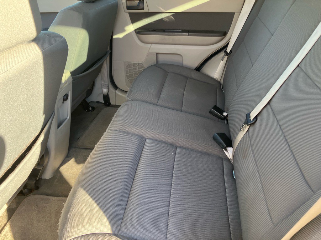 2010 Ford Escape Image 20