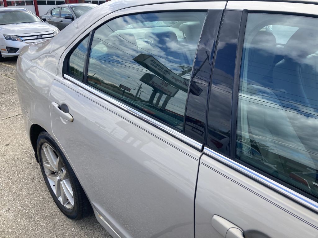 2010 Ford Fusion Image 10