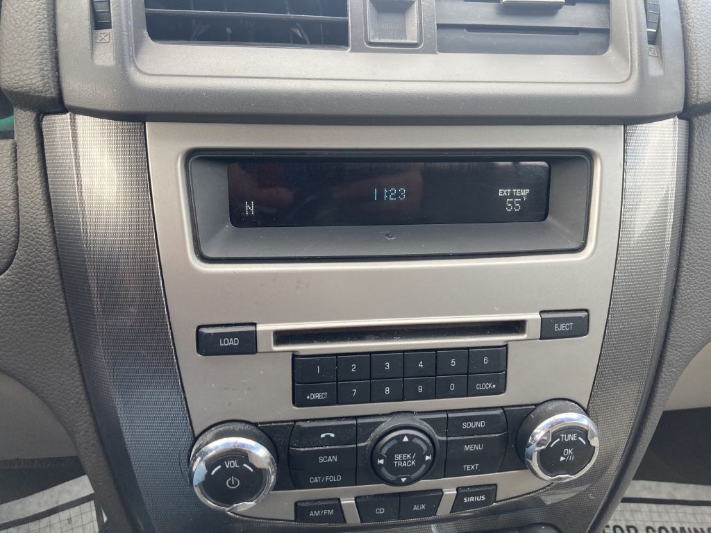 2010 Ford Fusion Image 14