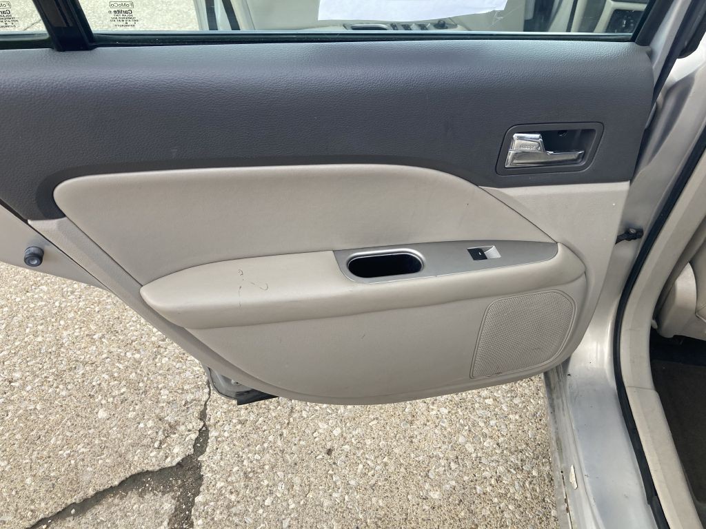 2010 Ford Fusion Image 19