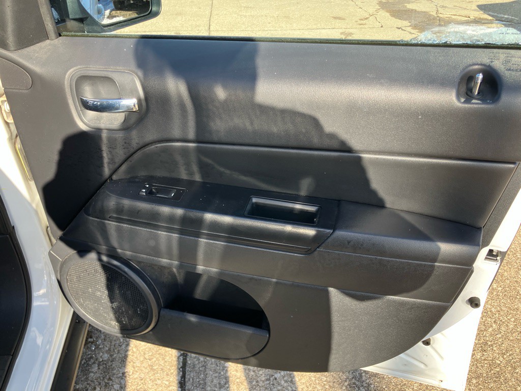 2016 Jeep Patriot Image 23