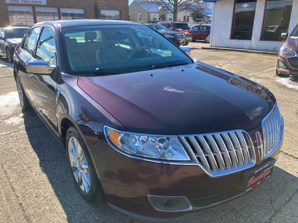 2011 Lincoln MKZ Image 1