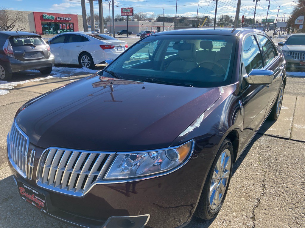 2011 Lincoln MKZ Image 3