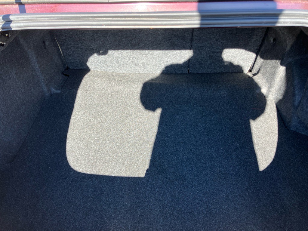 2011 Lincoln MKZ Image 24