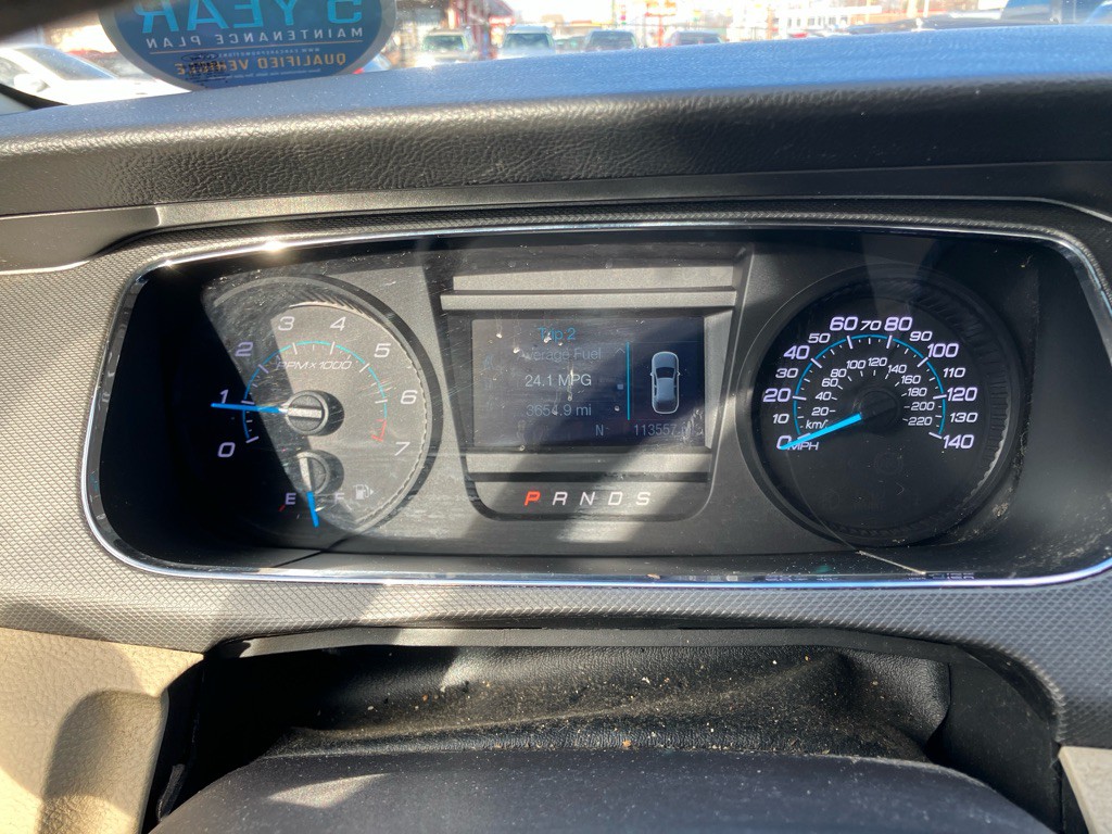 2018 Ford Taurus Image 12