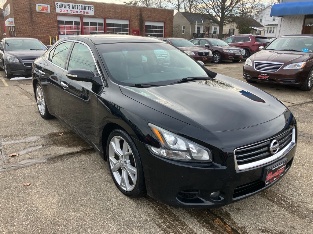 2012 Nissan Maxima Image 1