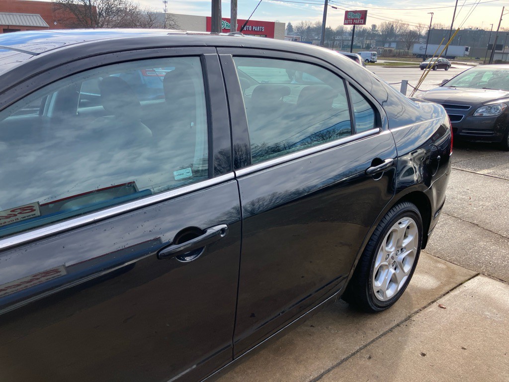 2010 Ford Fusion Image 4