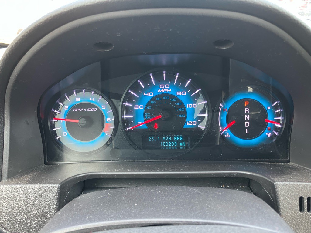 2010 Ford Fusion Image 12