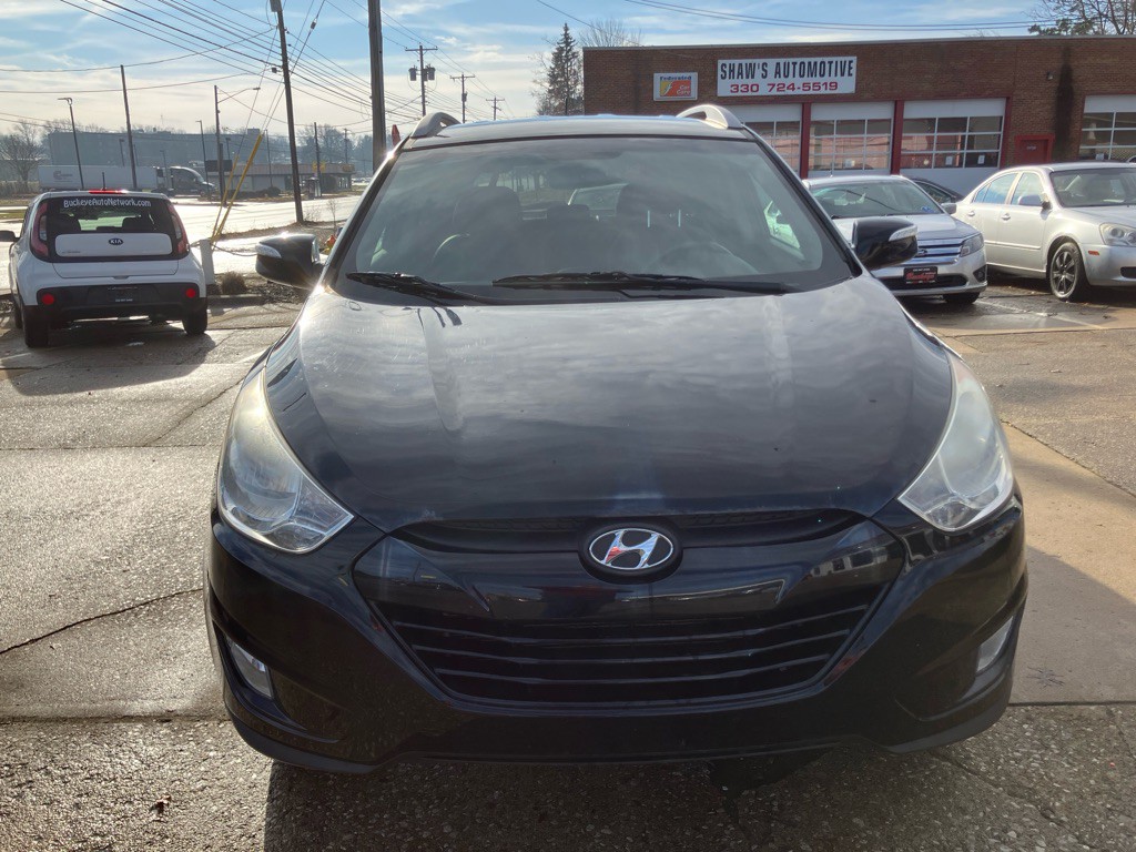 2013 Hyundai Tucson Image 2