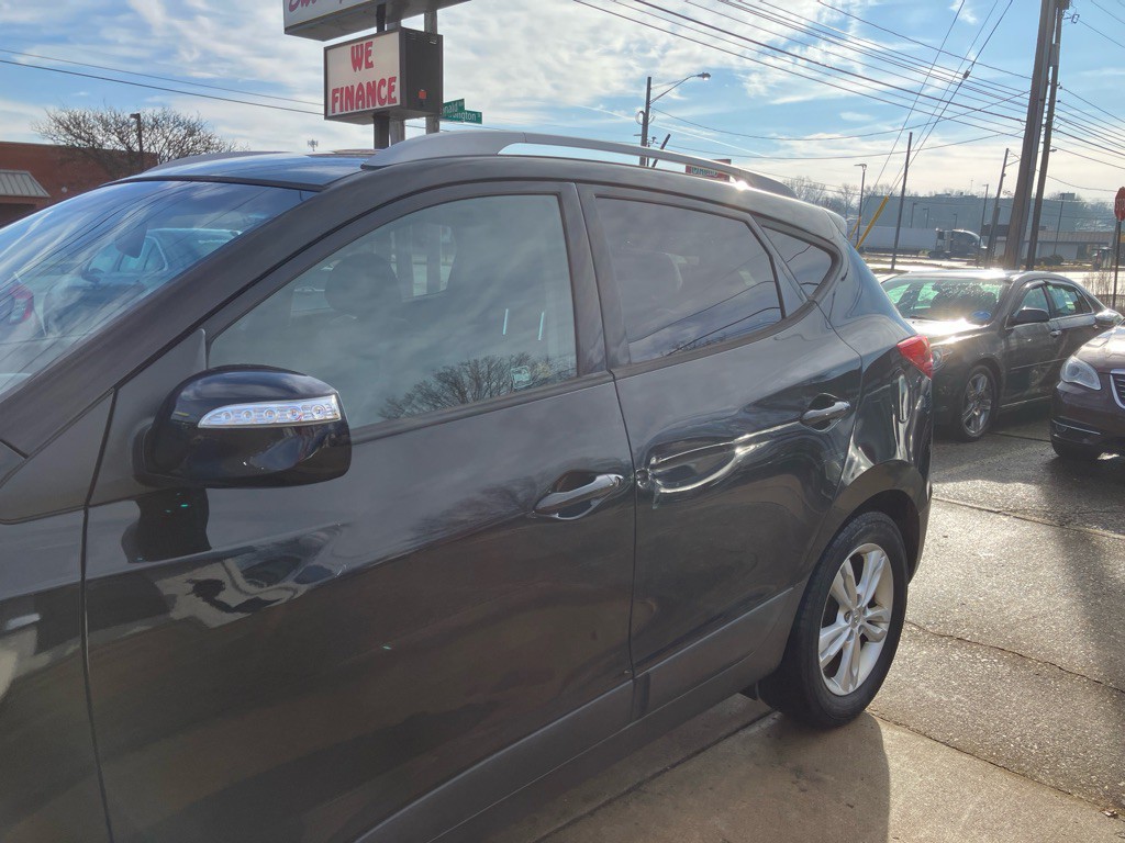 2013 Hyundai Tucson Image 4