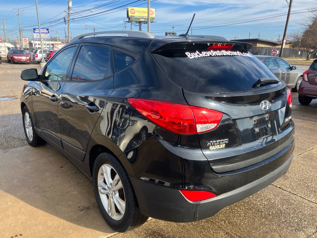 2013 Hyundai Tucson Image 6