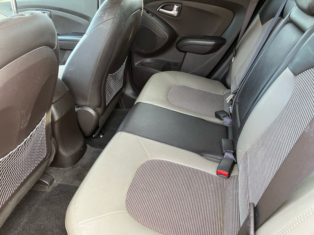 2013 Hyundai Tucson Image 19