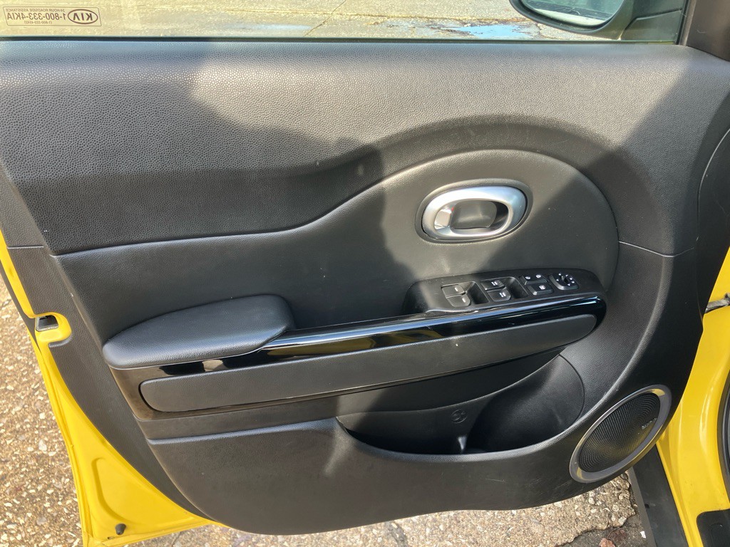 2014 Kia Soul Image 17