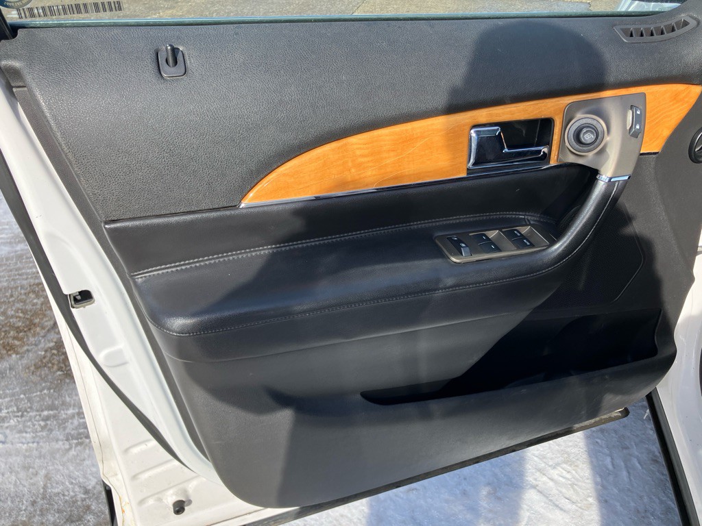 2013 Lincoln MKX Image 16