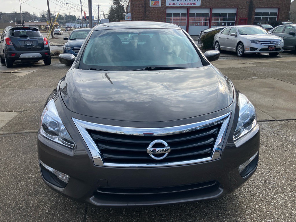 2015 Nissan Altima Image 2