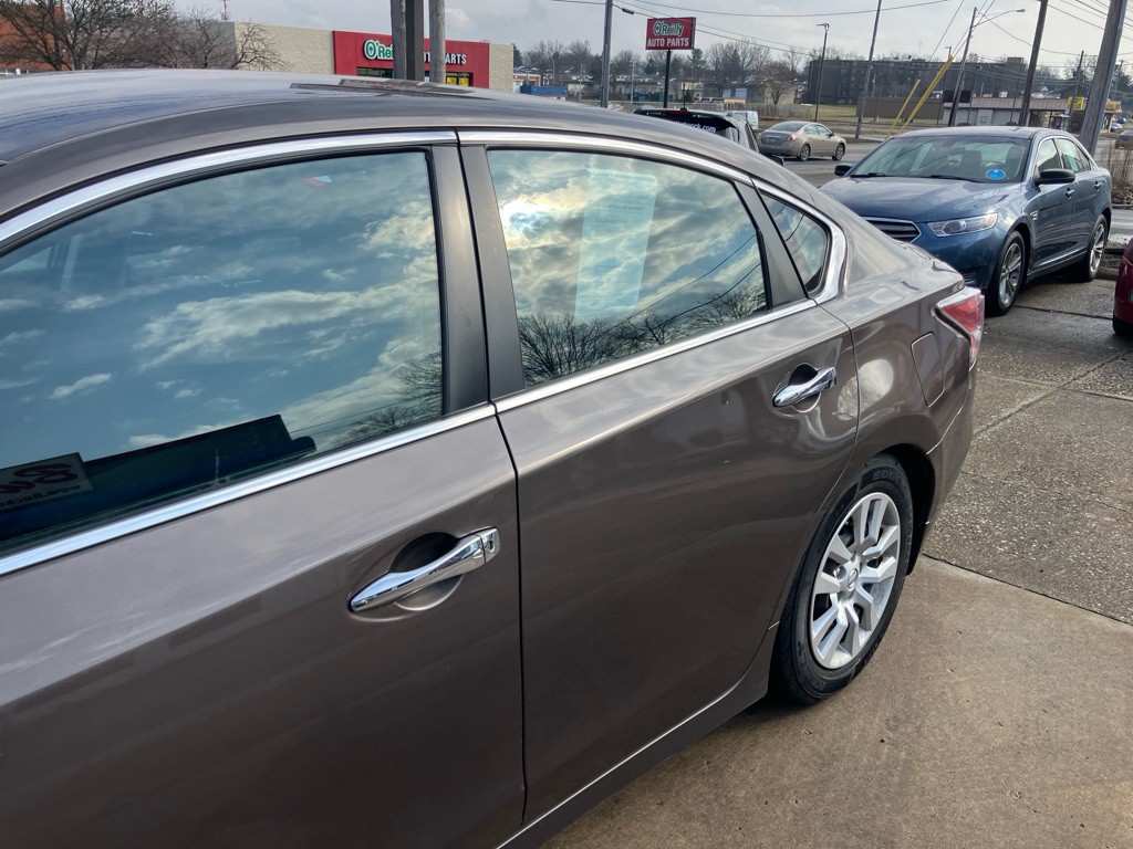 2015 Nissan Altima Image 4