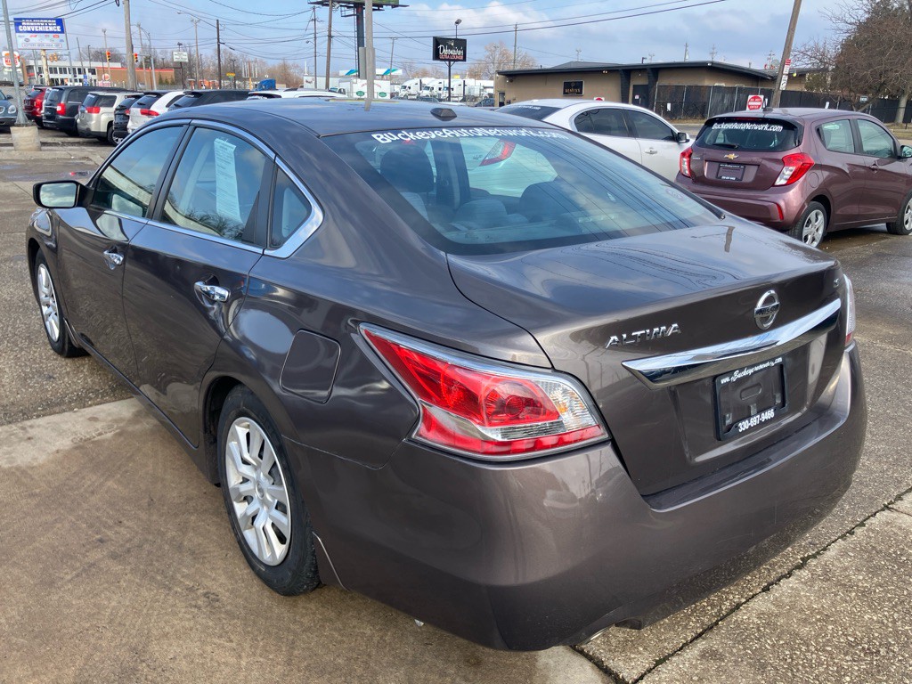 2015 Nissan Altima Image 6