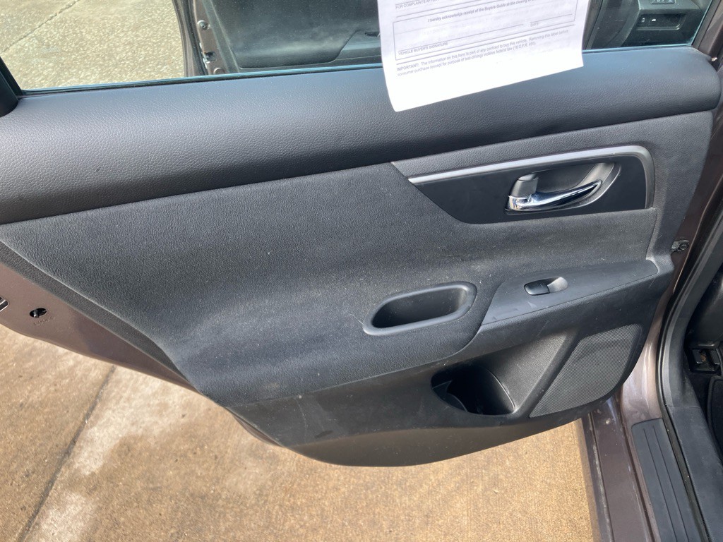 2015 Nissan Altima Image 18