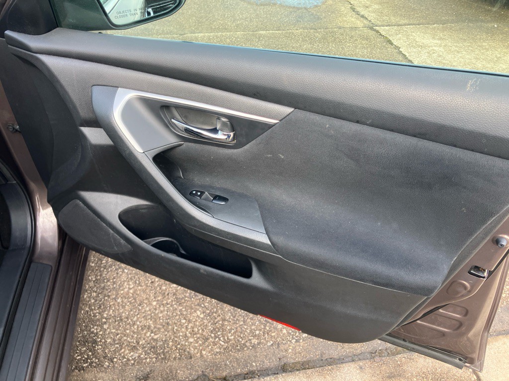 2015 Nissan Altima Image 22
