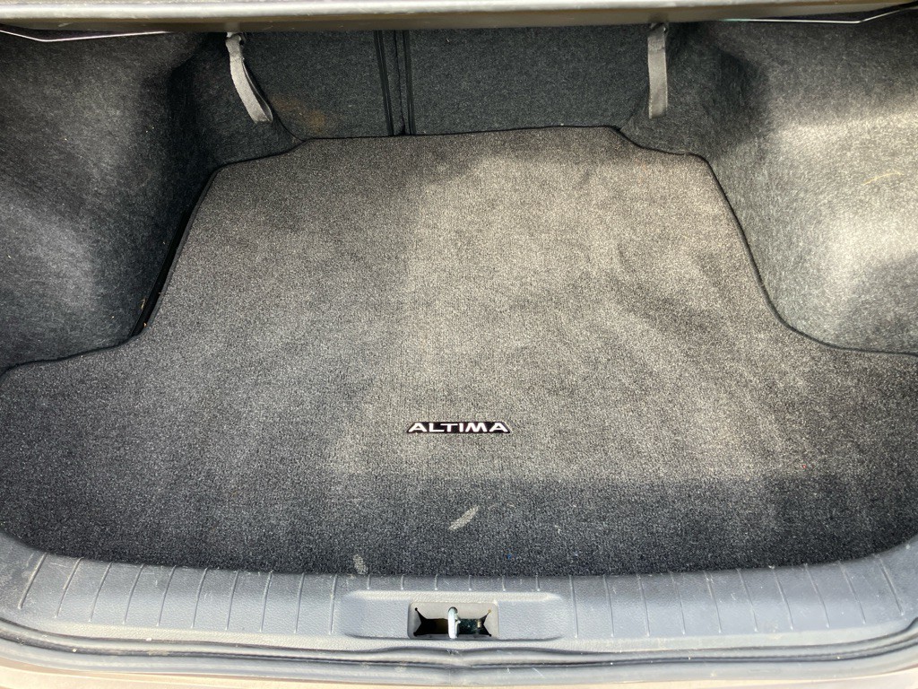 2015 Nissan Altima Image 24