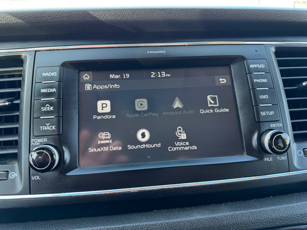 2017 Kia Sedona Image 14