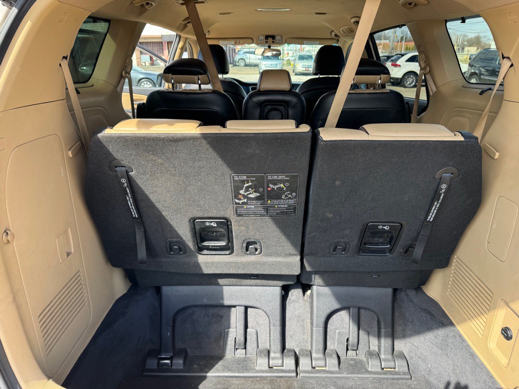 2017 Kia Sedona Image 22