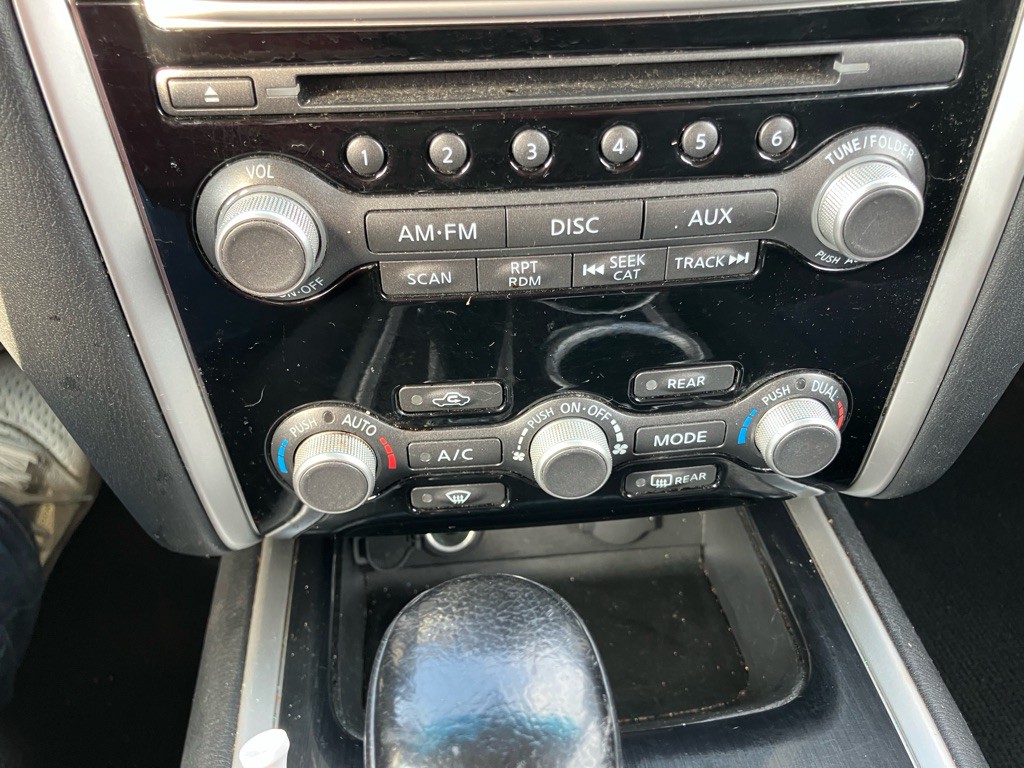 2013 Nissan Pathfinder Image 15