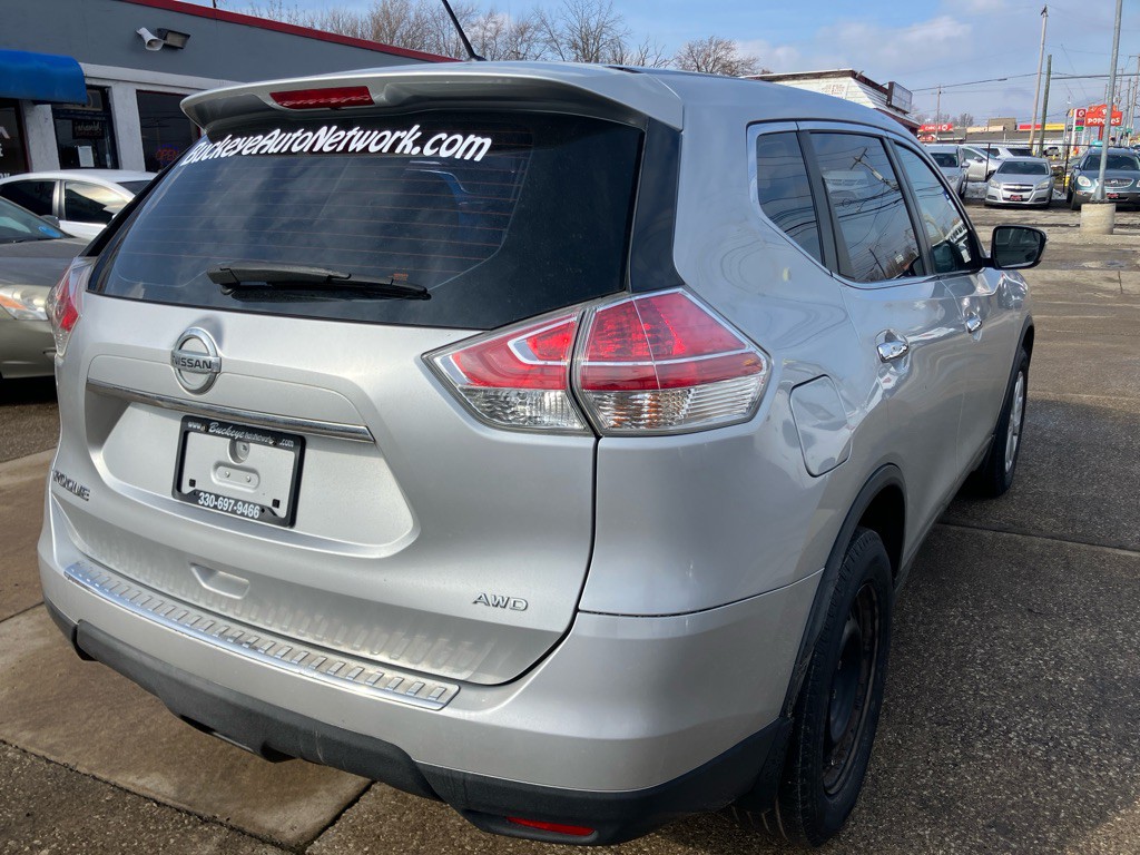 2015 Nissan Rogue Image 8